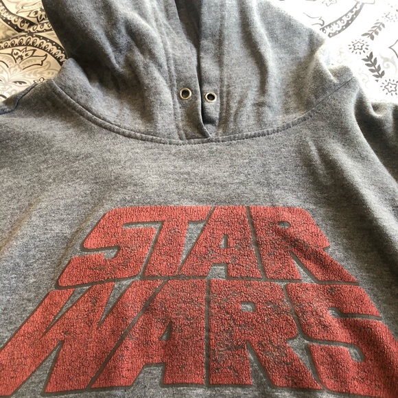 Star Wars Sweatshirt - Picture 2 of 4